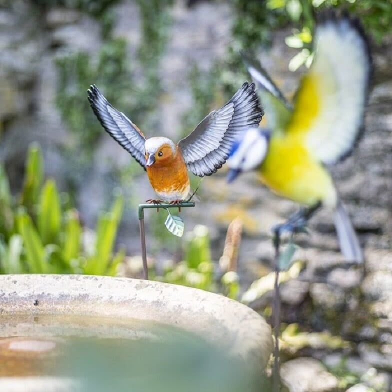 La Hacienda - Metal Inquisitive Chaffinch on Stake