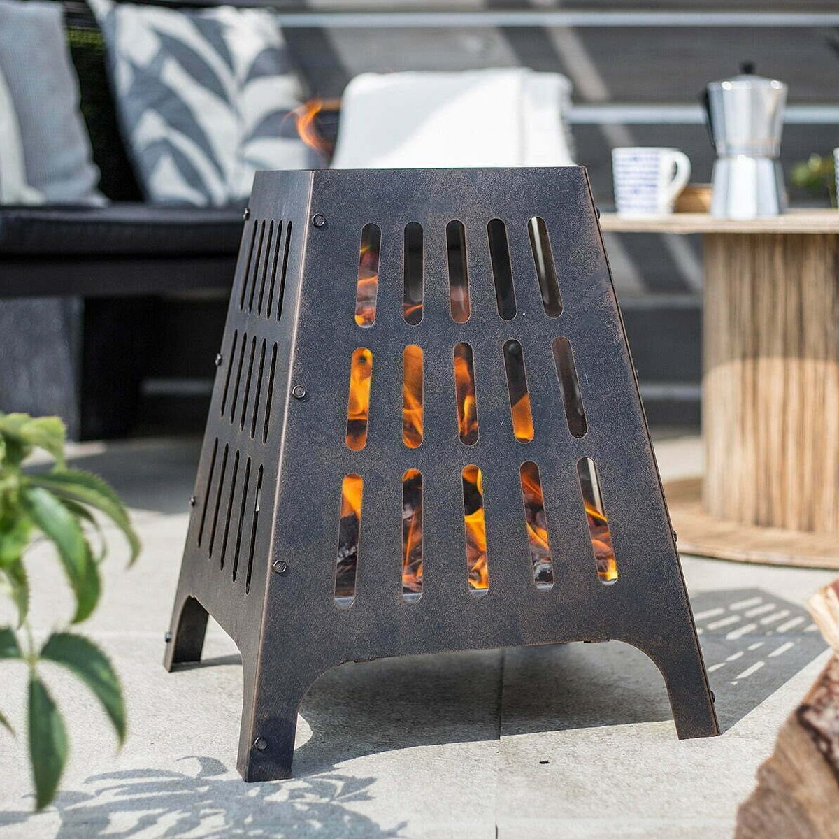 La Hacienda - Anubis Fire Basket