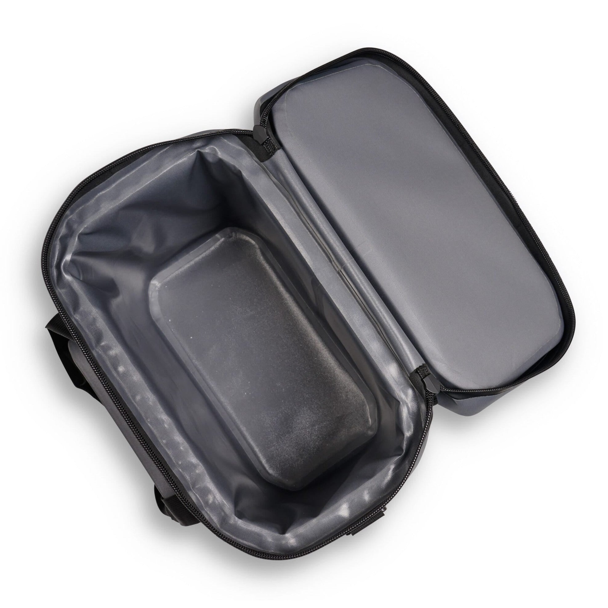 Igloo - Trailmate® 30-can Cooler Bag - Carbonite