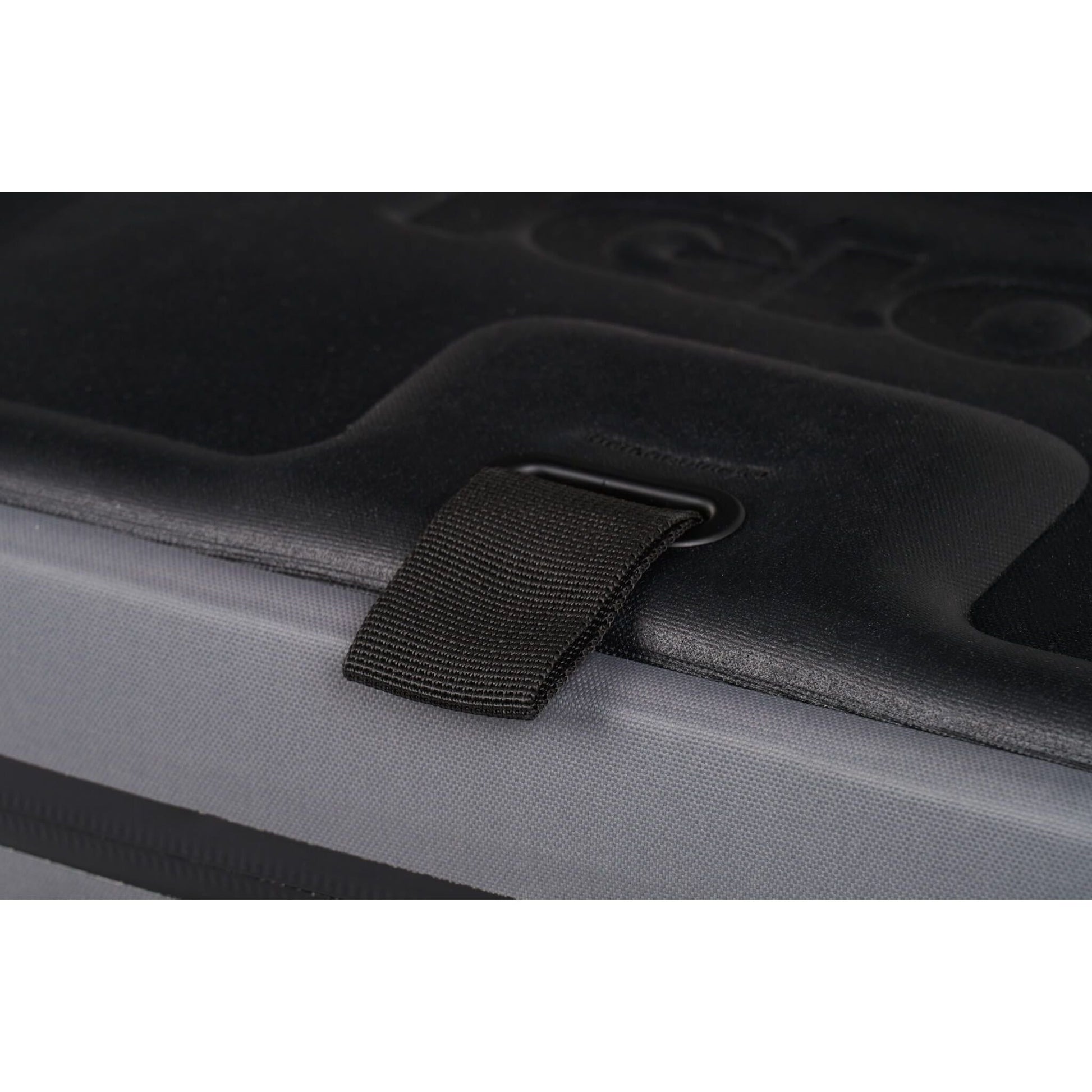 IGLOO - Trailmate® 30-Can Cooler Bag - Carbonite 