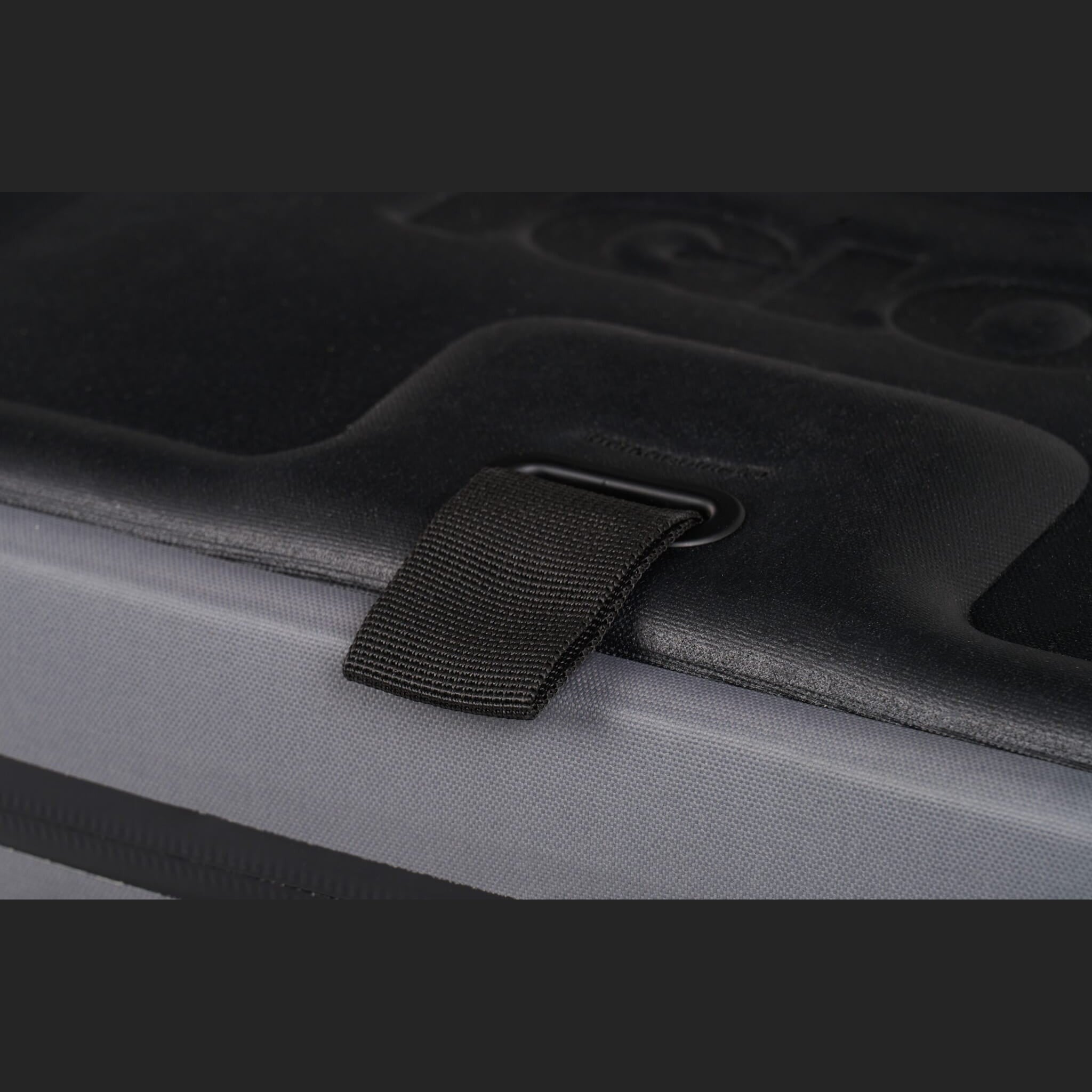 Igloo - Trailmate® 30-can Cooler Bag - Carbonite