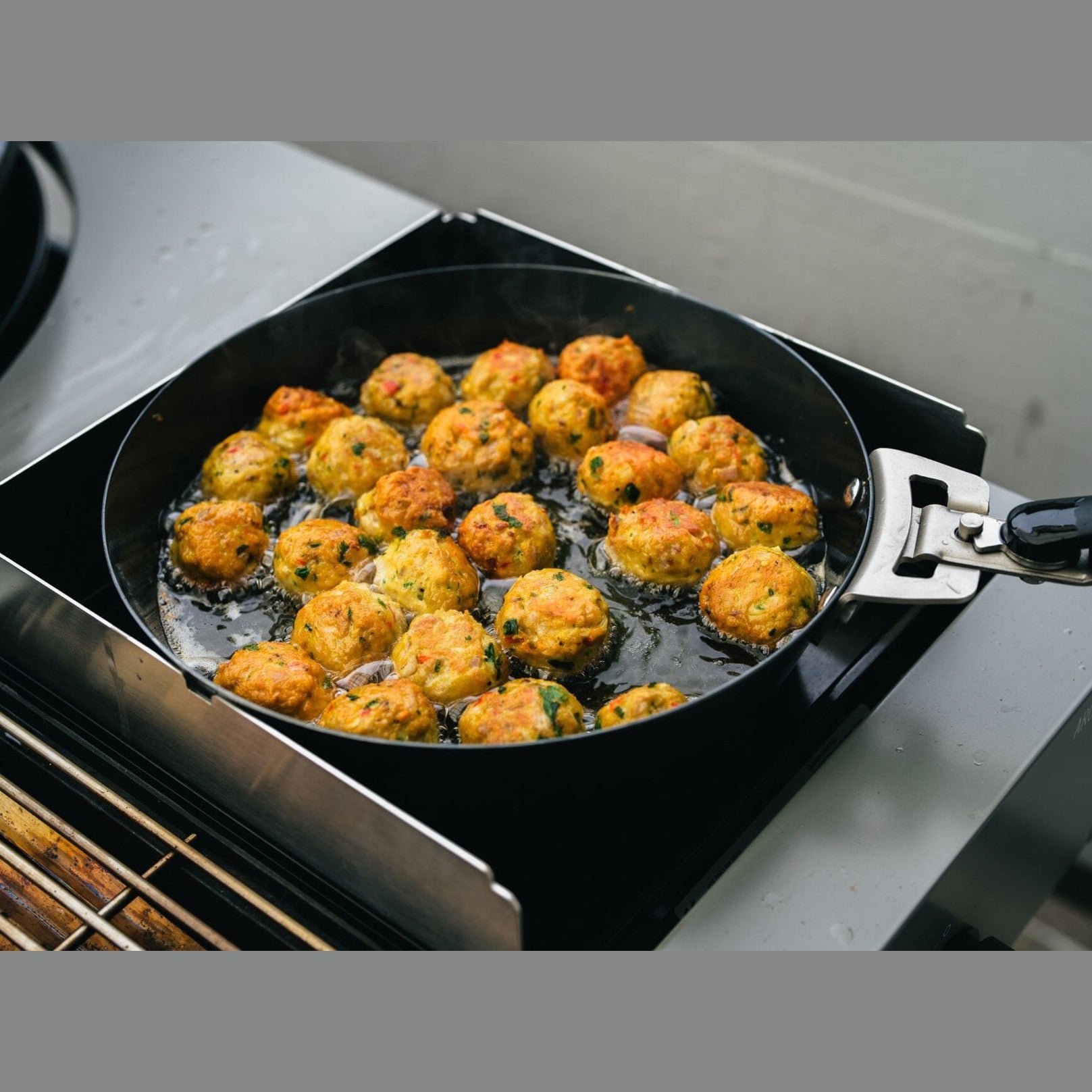 OutdoorChef - CARBON STEEL PAN 24 CM