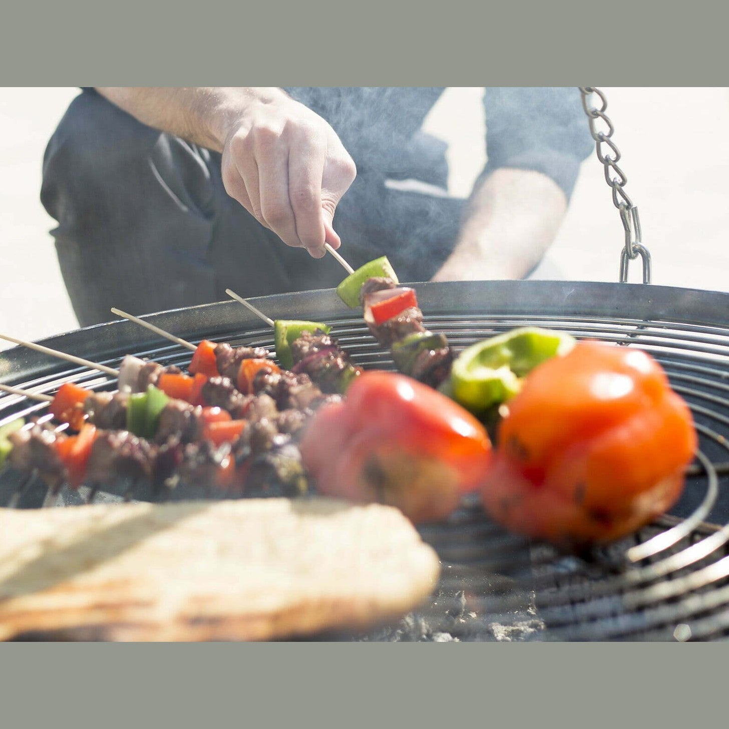 La Hacienda - Tripod With Hanging Grill