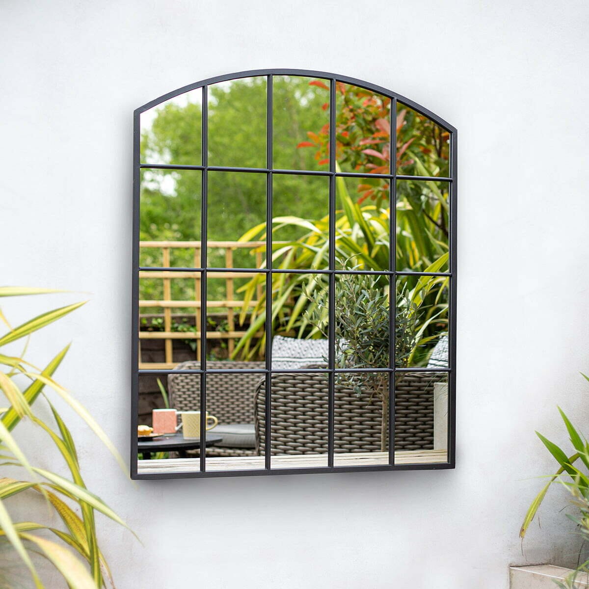 La Hacienda - Black Industrial Arch Mirror