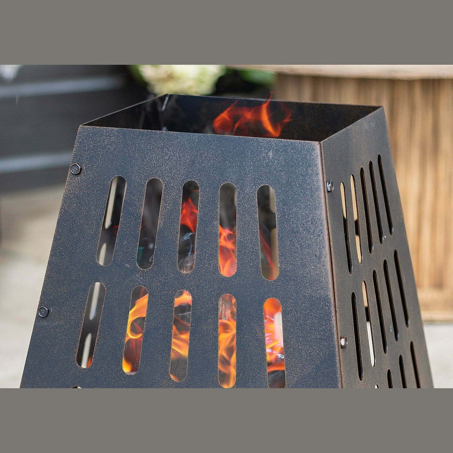 La Hacienda - Anubis Fire Basket