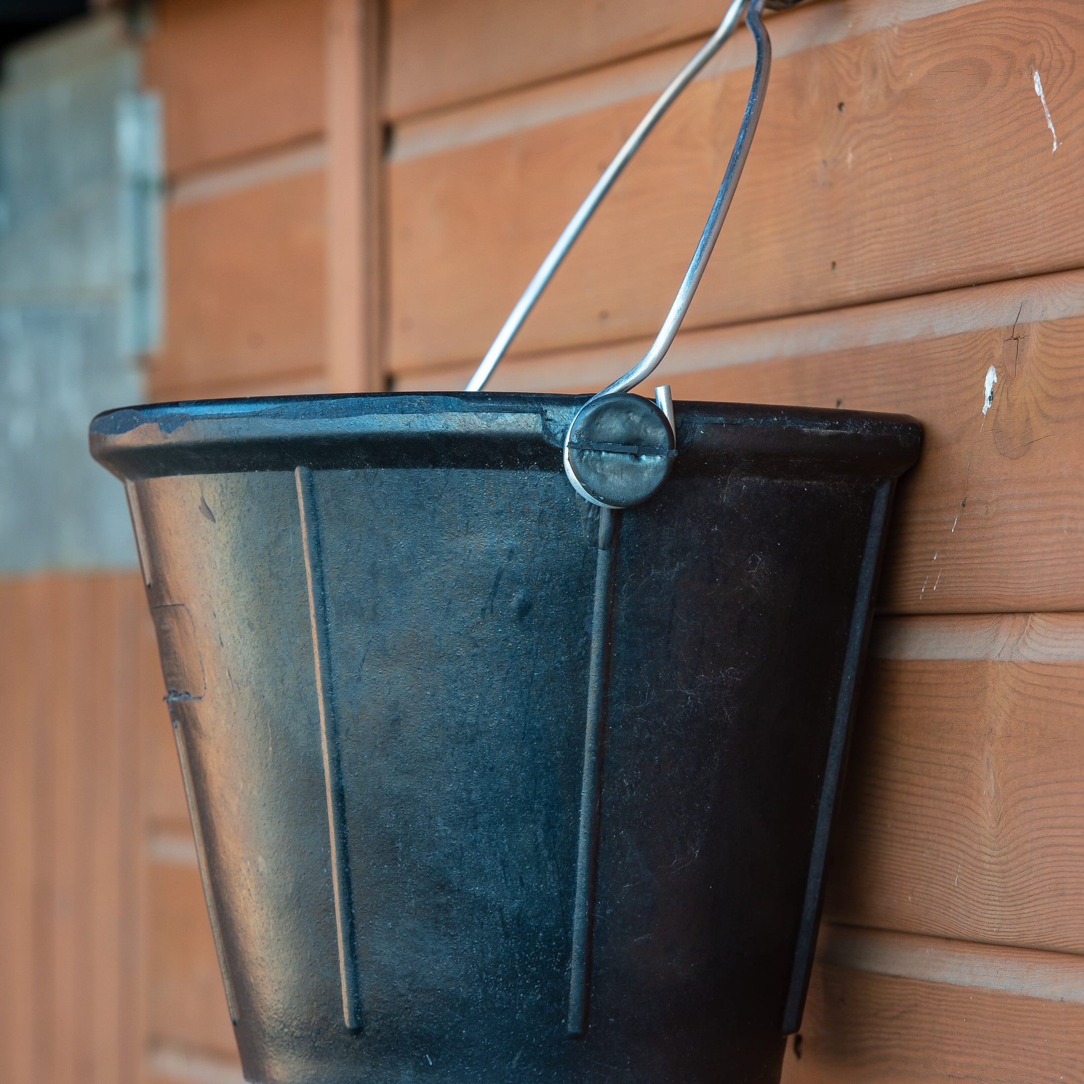 Tyre Rubber Buckets - Flat-Back Bucket