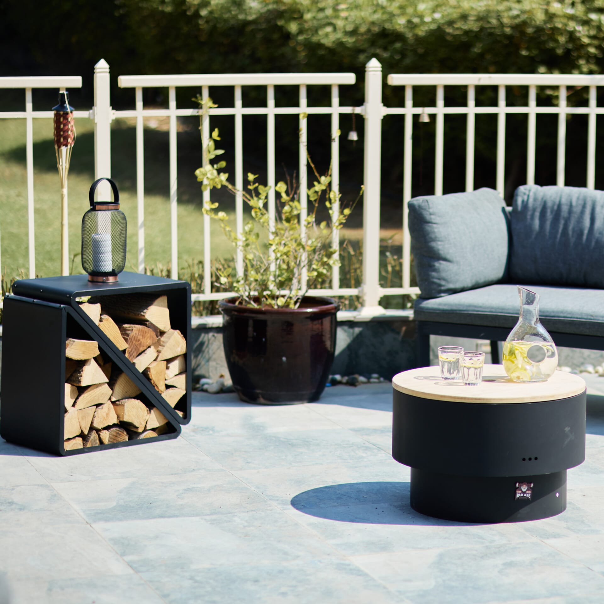 Bad Axe Roundtable Firepit ehdxb