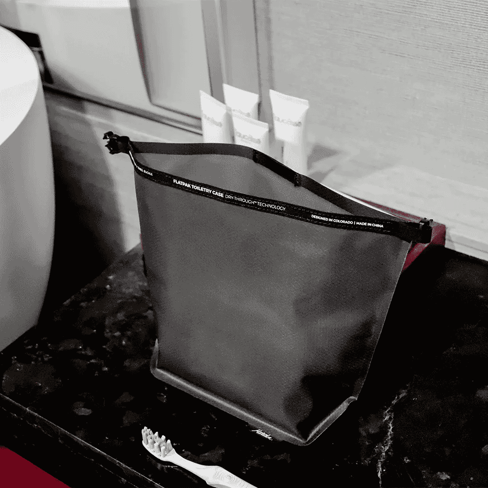 Matador - FlatPak Waterproof Toiletry Case - Charcoal