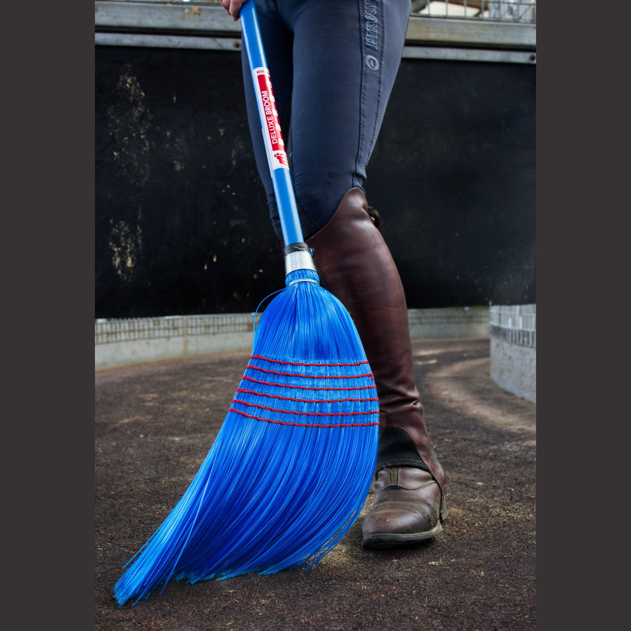 Red Gorilla - Deluxe Brooms - Deluxe Corn Broom Large Blue ehdxb