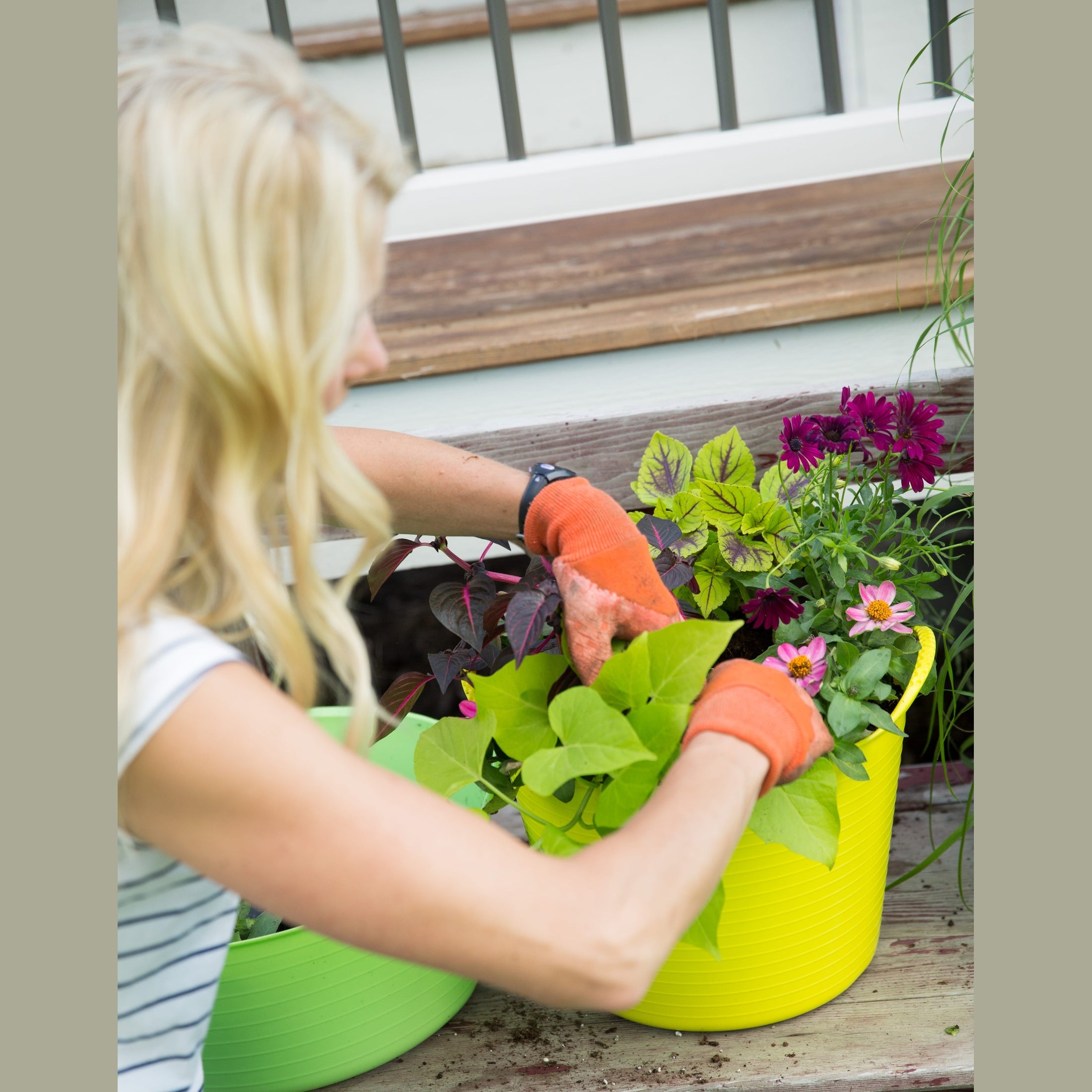 Gorilla Tubs & Recycled Black Tubs - 14L -Yellow