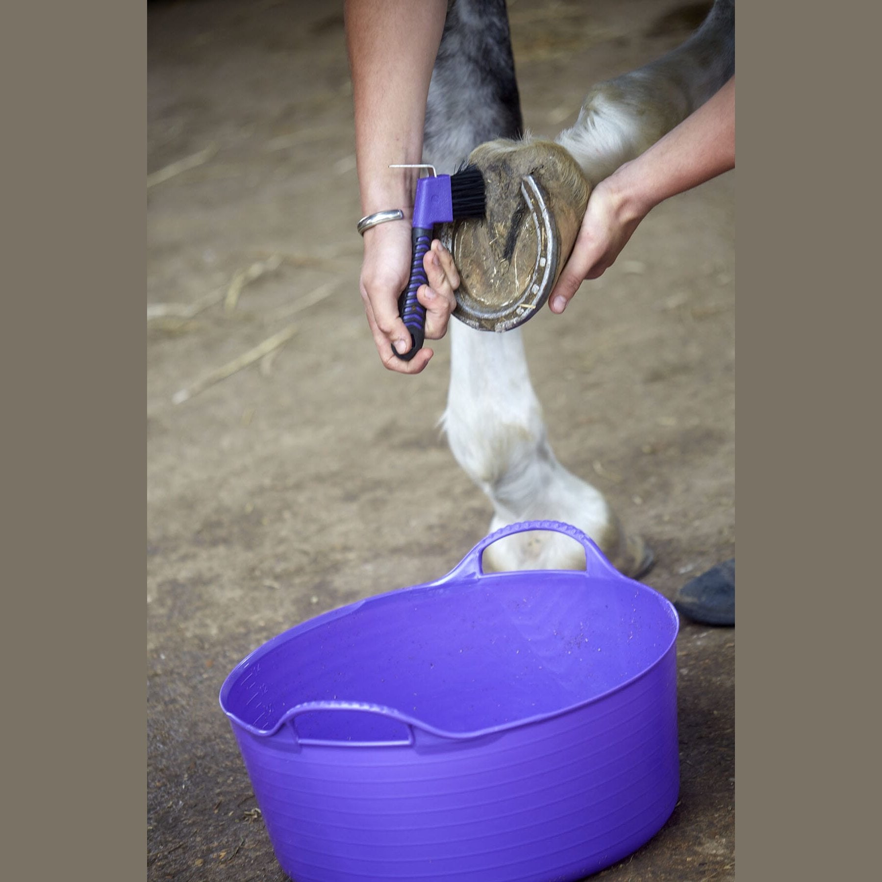 Gorilla Tubs & Recycled Black Tubs - Small Shallow 15L- Purple