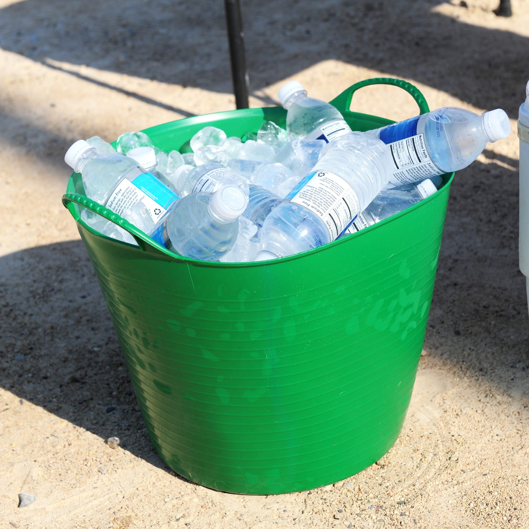 Gorilla Tubs & Recycled Black Tubs - Medium 26L -Green