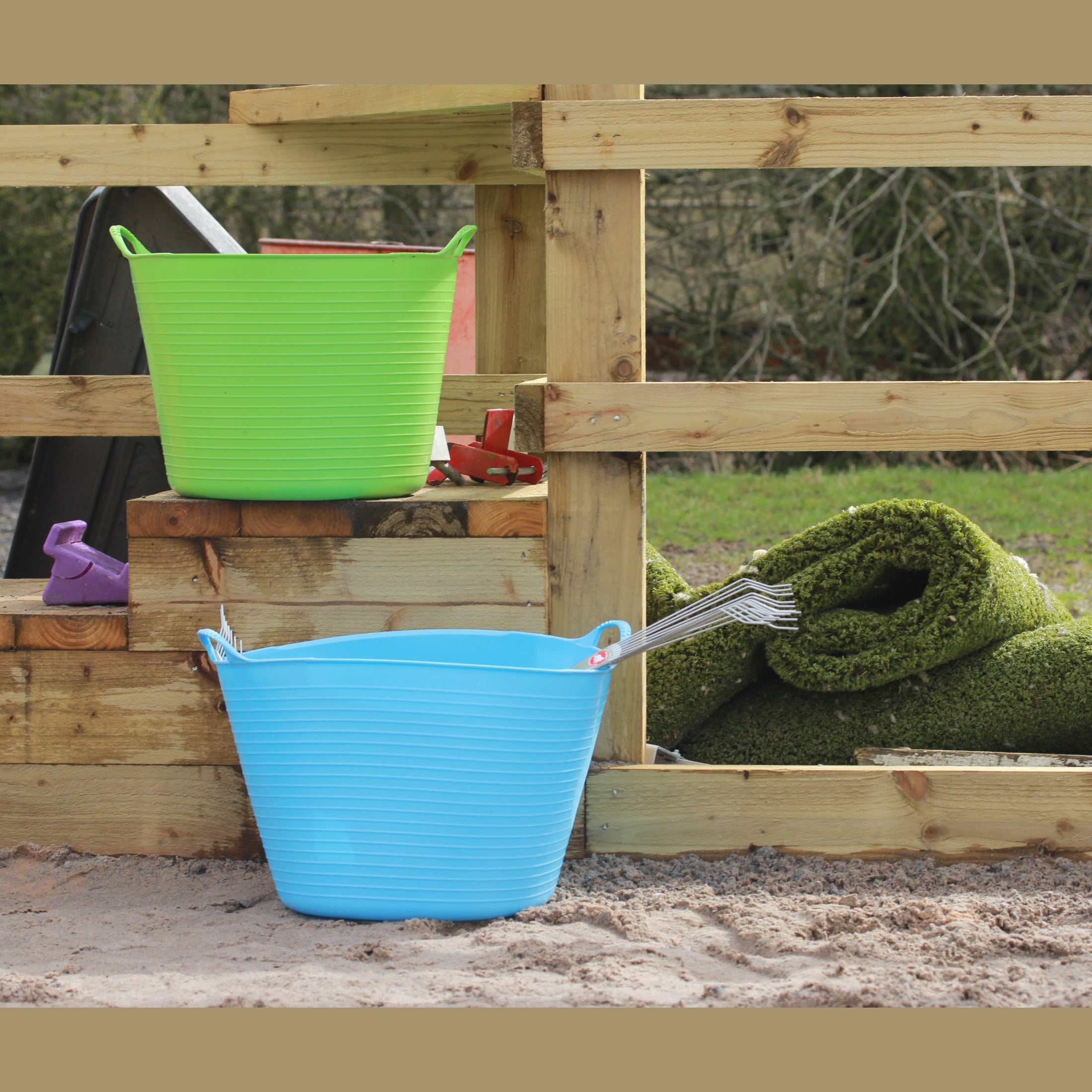 Gorilla Tubs & Recycled Black Tubs - Large 38L- Pistachio