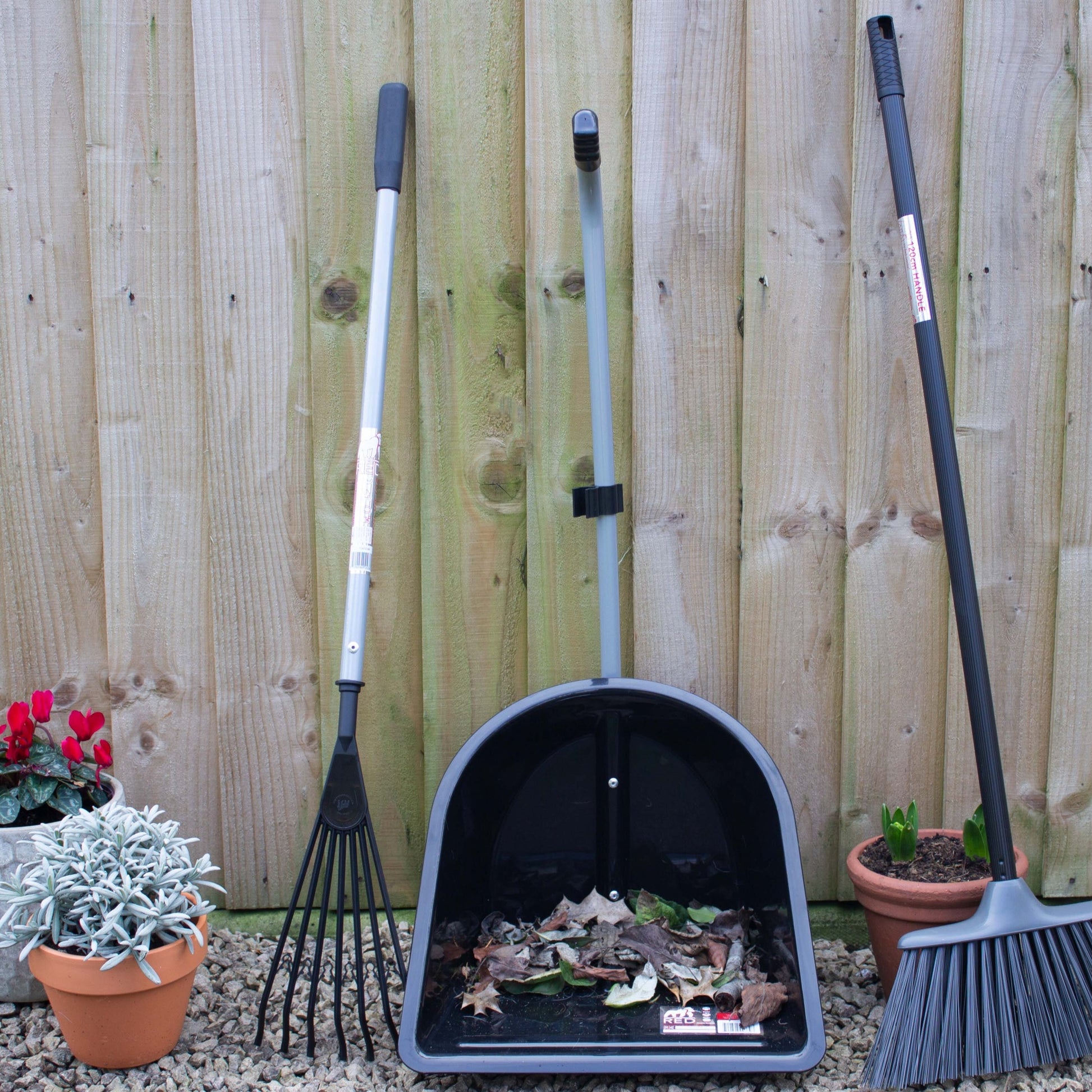 Red Gorilla - Tidee Companion Set - Black Tidee + Rake + Broom ehdxb