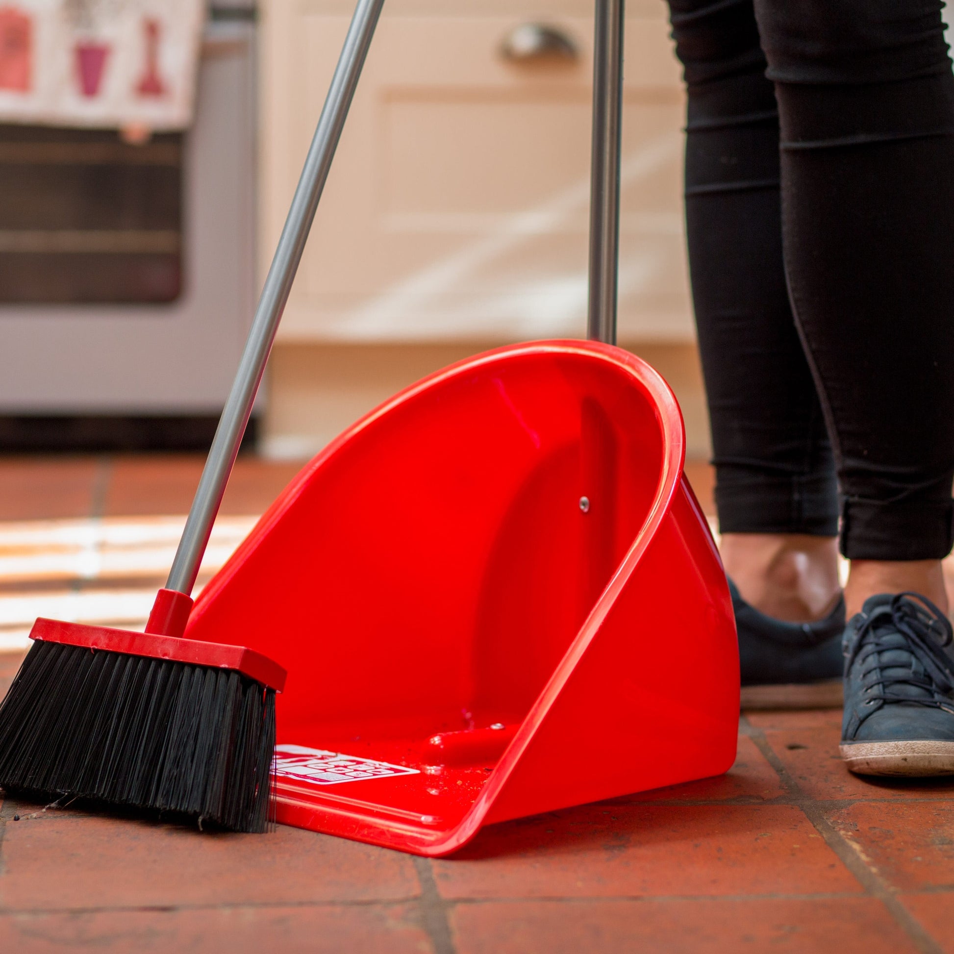 Red Gorilla - Tidee Companion Set - Red Tidee + Rake + Broom ehdxb